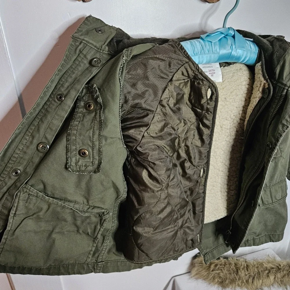 Zara Baby Boy‎  Army Green Faux Fur Hooded Winter Jacket Coat Size 18 24 Months